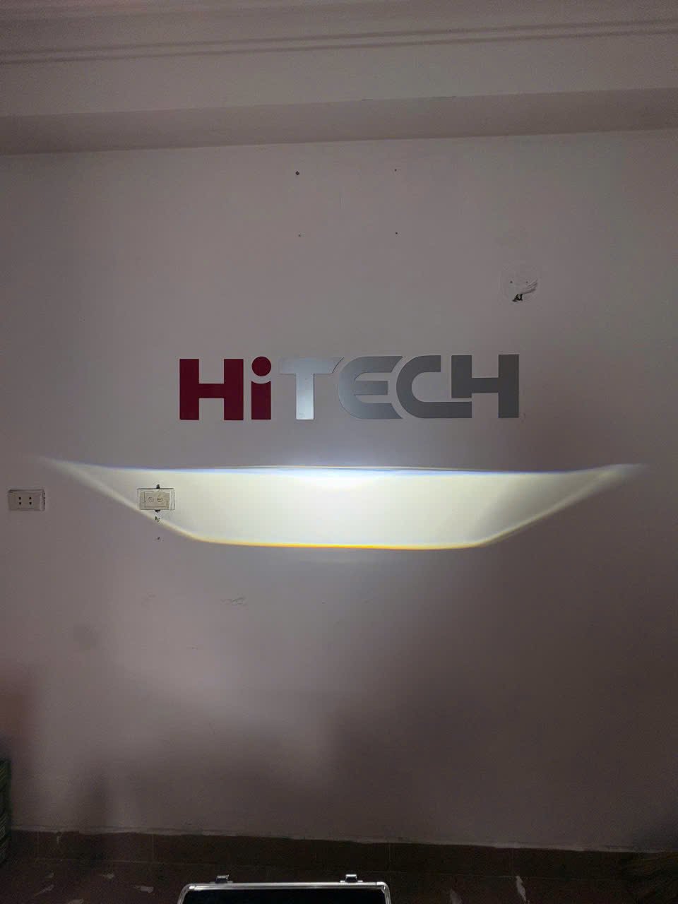 Độ bi gầm ô tô wekwolf W300 laser - Ảnh 2